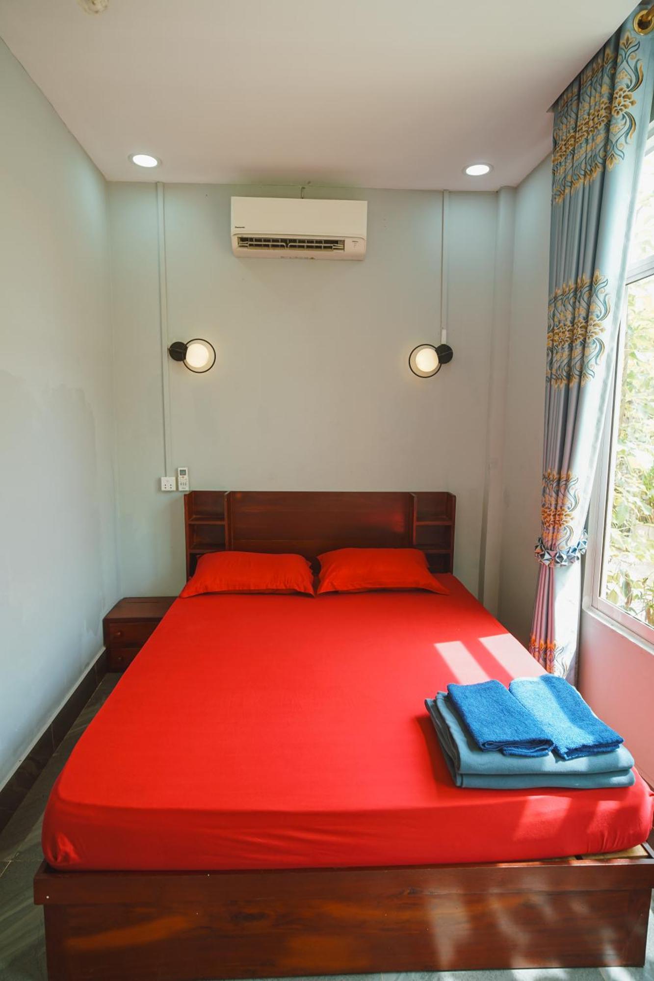 Yellow Star Hostel กำปอต ภายนอก รูปภาพ